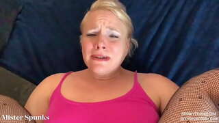 Stepsister Nemu Pisanan Silit lan wong Lan ing dheweke Amba Bokong / Nampilaken SexySpunkyGirl